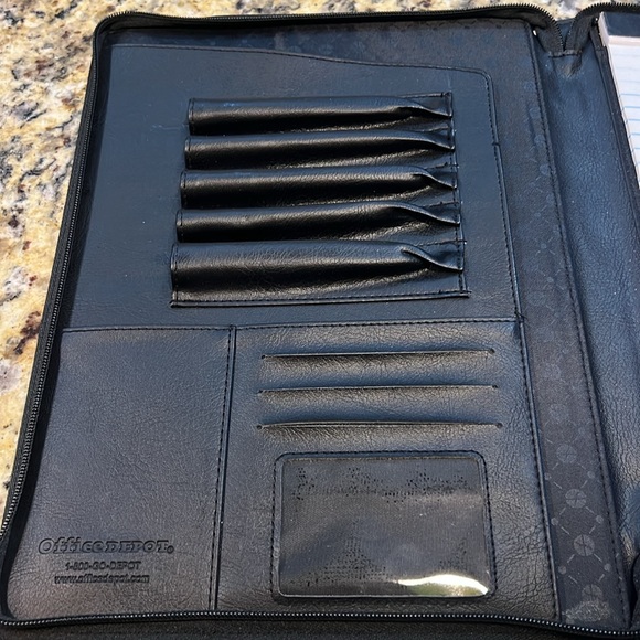 Foray Padfolio - Picture 3 of 4